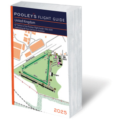 Pooleys 2025 United Kingdom Flight Guide gebunden