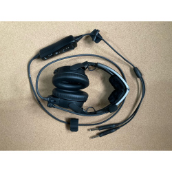 Im Kundenauftrag: Bose A20 Headset, Doppelstecker und...